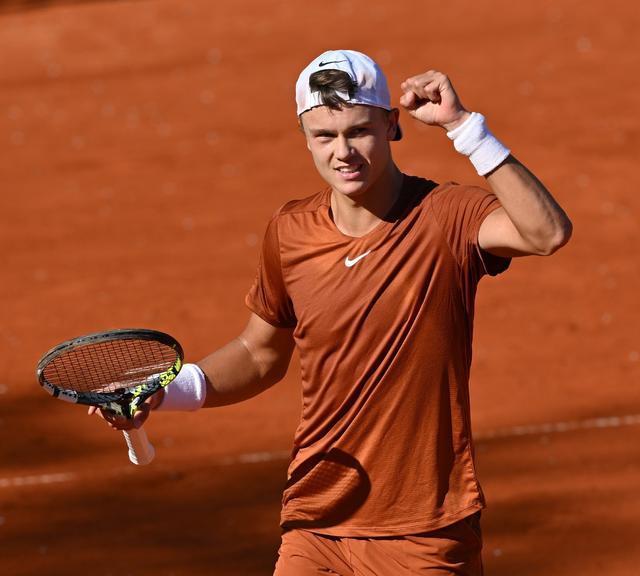 发广泛谴责 发广泛谴责