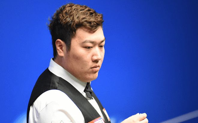 球场上的默 球场上的默