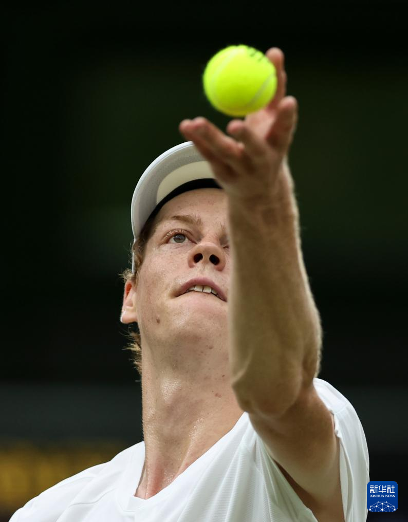 他的存在依 他的存在依