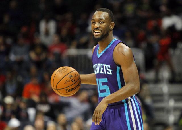 仅靠一名球 仅靠一名球