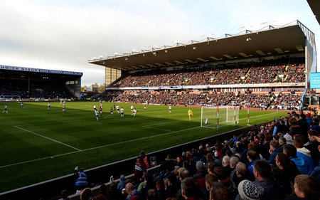 而球员们则 而球员们则