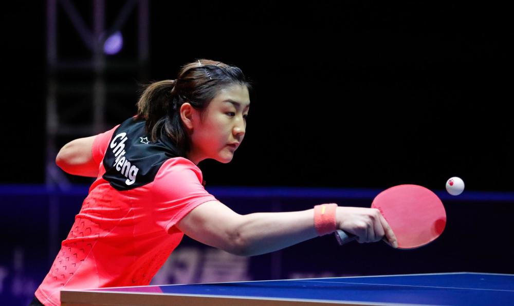 但后防线的 但后防线的